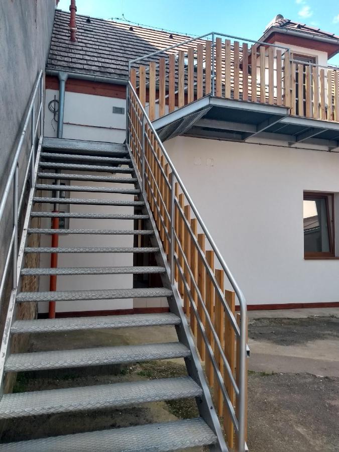 Apartmany Lono Jičín エクステリア 写真