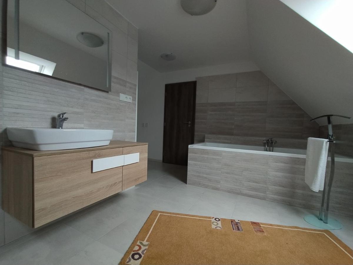 Apartmany Lono Jičín エクステリア 写真