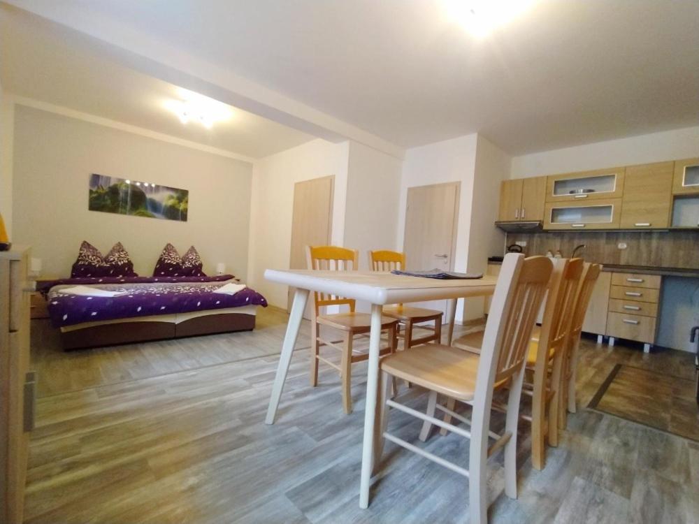 Apartmany Lono Jičín エクステリア 写真